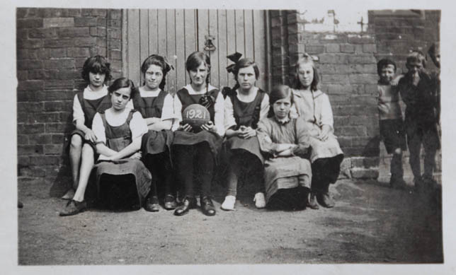 Hambleton School Netball First Team 1921