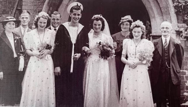 Wedding of Violet Howcroft & Albert Cowley