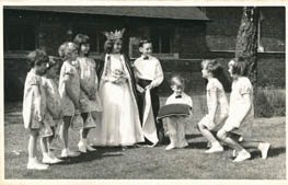 Ann Davey and her attendants.